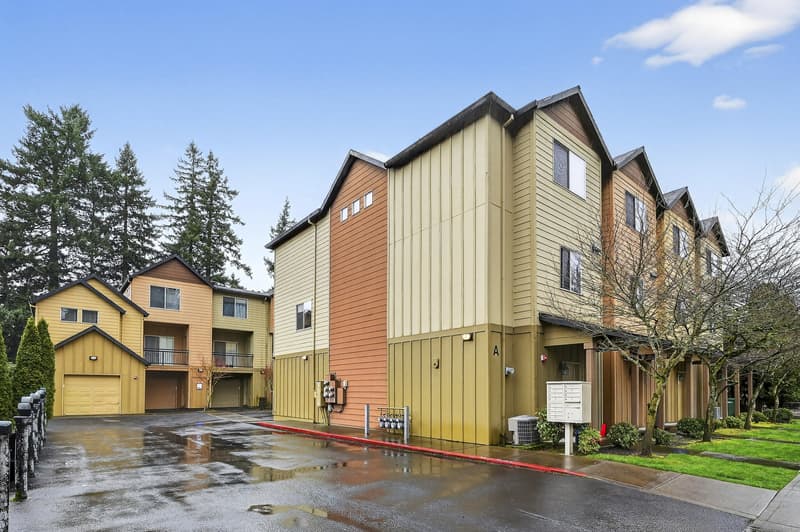 Exterior view of Glisan Townhomes in Gresham, Oregon